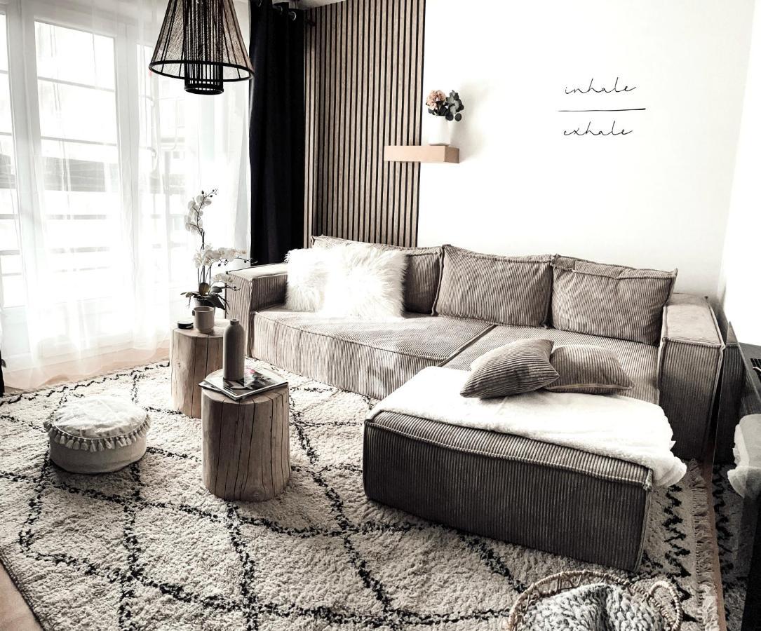 Le Cocon Blanc Metz - T2 - Parking Prive - Balcon - Nouvelle Ville, Gare المظهر الخارجي الصورة
