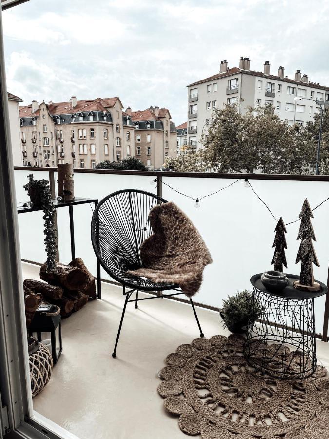 Le Cocon Blanc Metz - T2 - Parking Prive - Balcon - Nouvelle Ville, Gare المظهر الخارجي الصورة